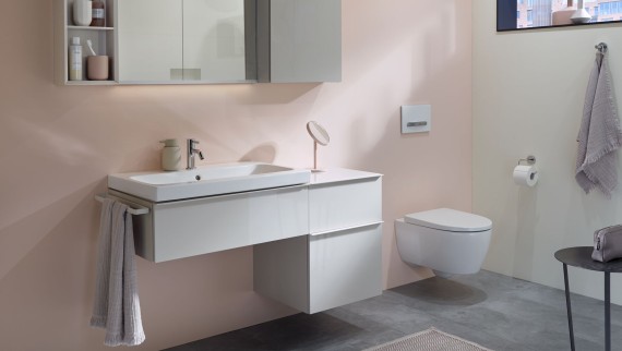 Medium-sized Geberit bathroom