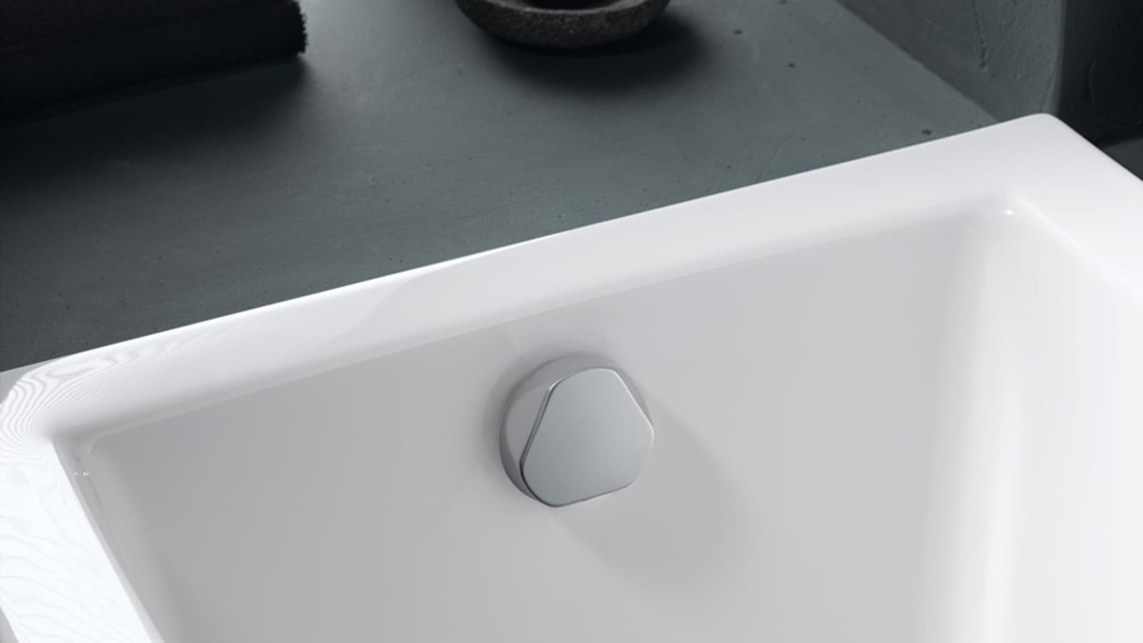 Geberit bathtub overflow with integrated bathtub drain Geberit bathtub overflow with integrated bathtub drain